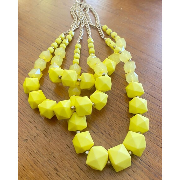 Vintage Yellow Chunky Triple Strand Bead Necklace, Bracelet and Drop Earrings - Picture 7 of 9
